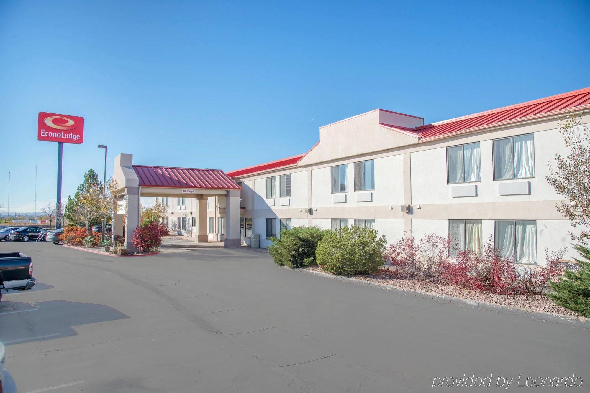 Econo Lodge Pueblo Esterno foto